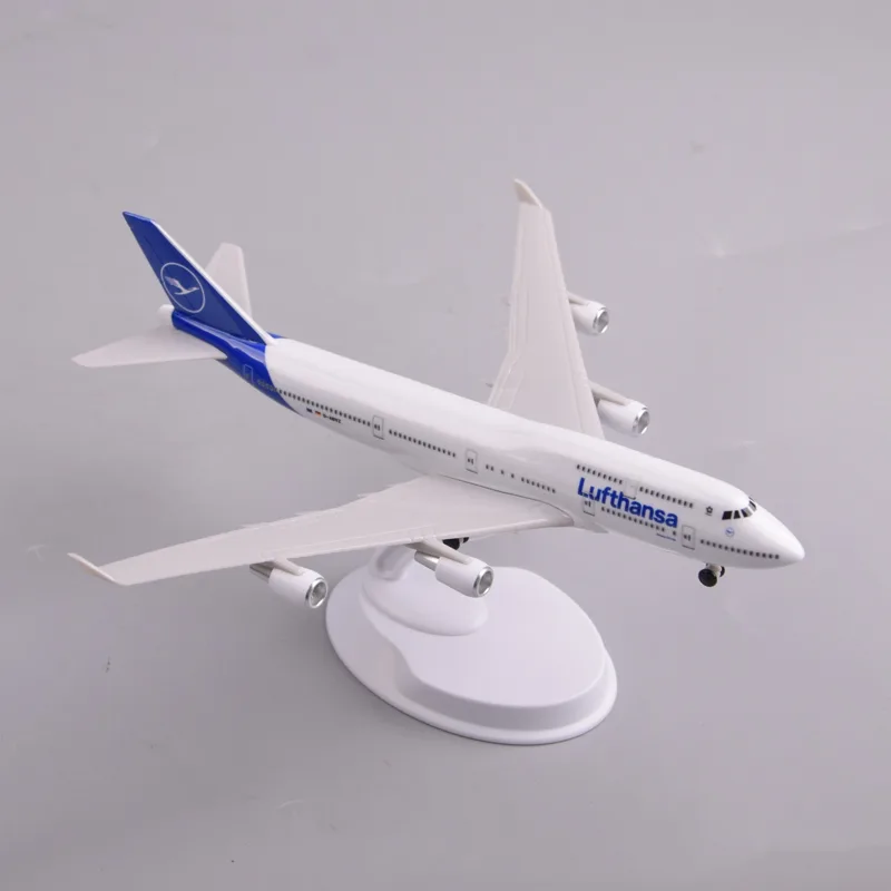 Maßstabsgetreues Flugzeugmodel – Model Airplane Plastic Bewertung und Preis